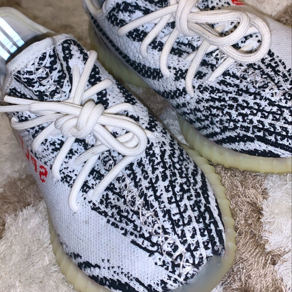 Yeezy adidas boost 350 zebras